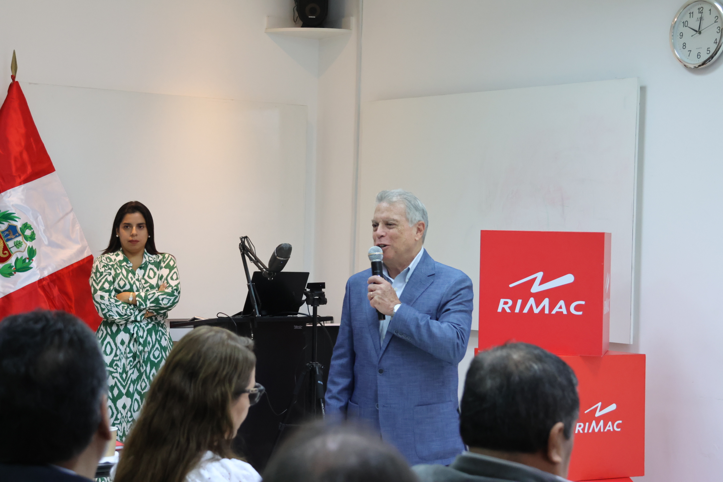Desayuno de trabajo APECOSE y RIMAC