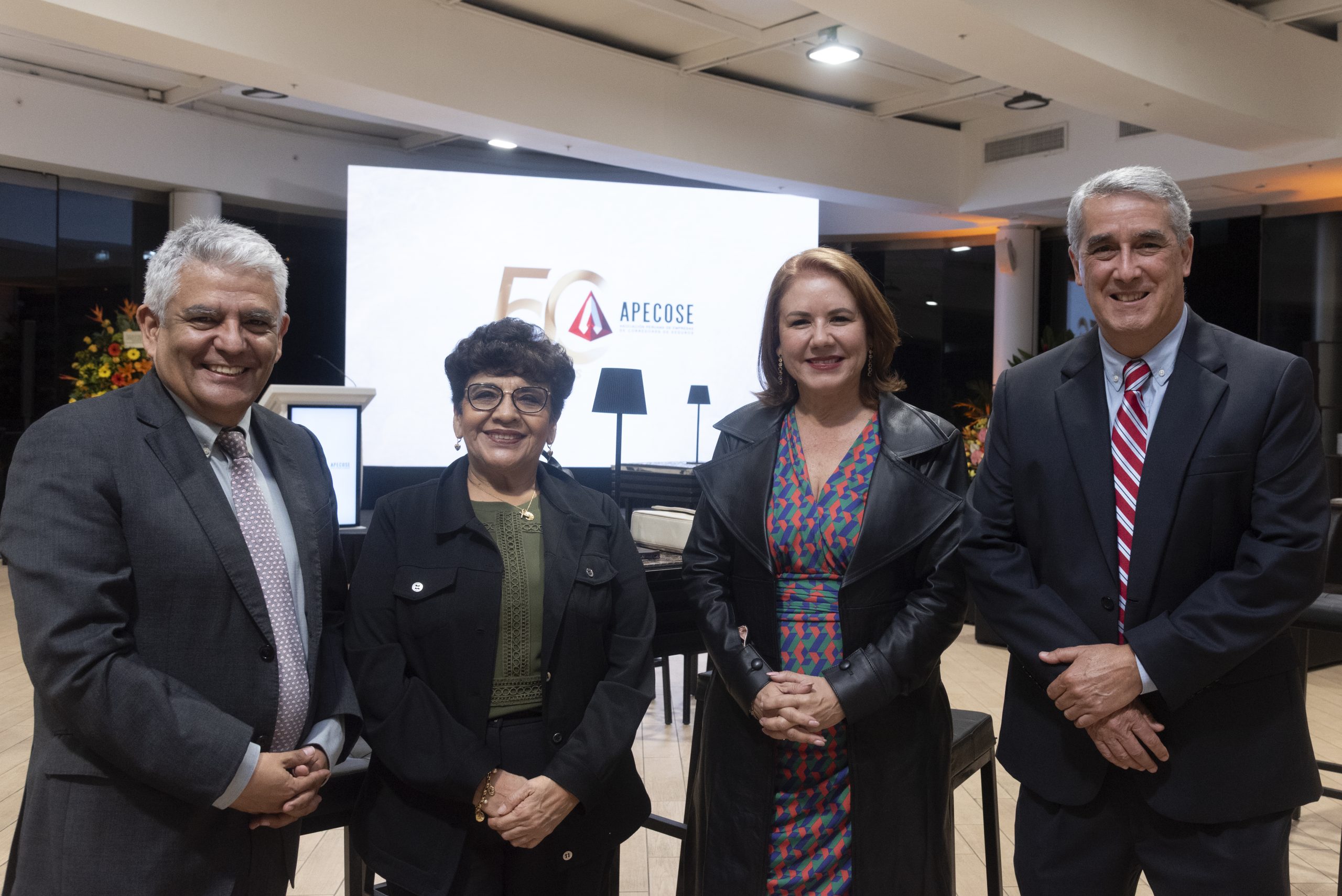 Cóctel aniversario APECOSE