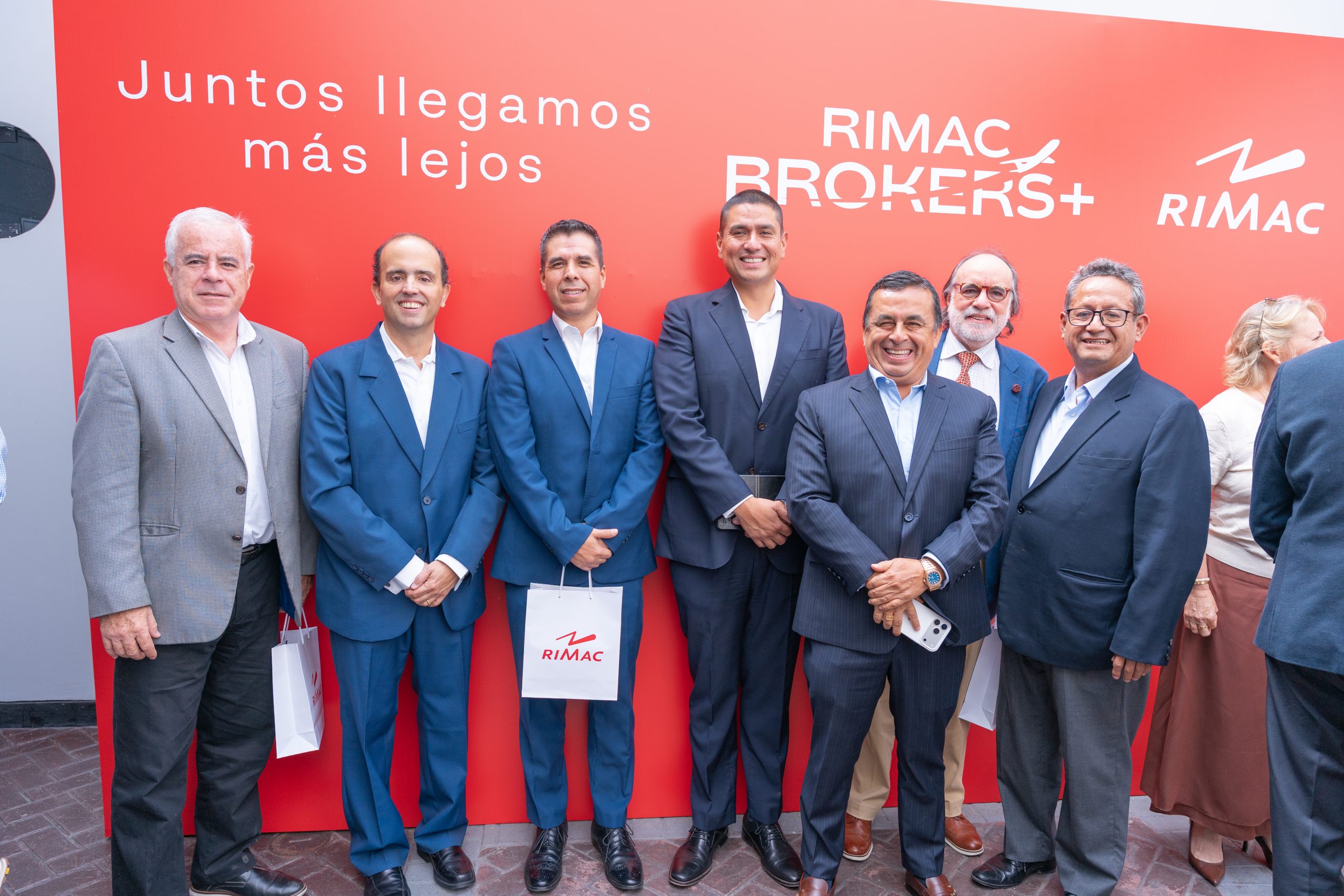Desayuno de trabajo APECOSE y RIMAC