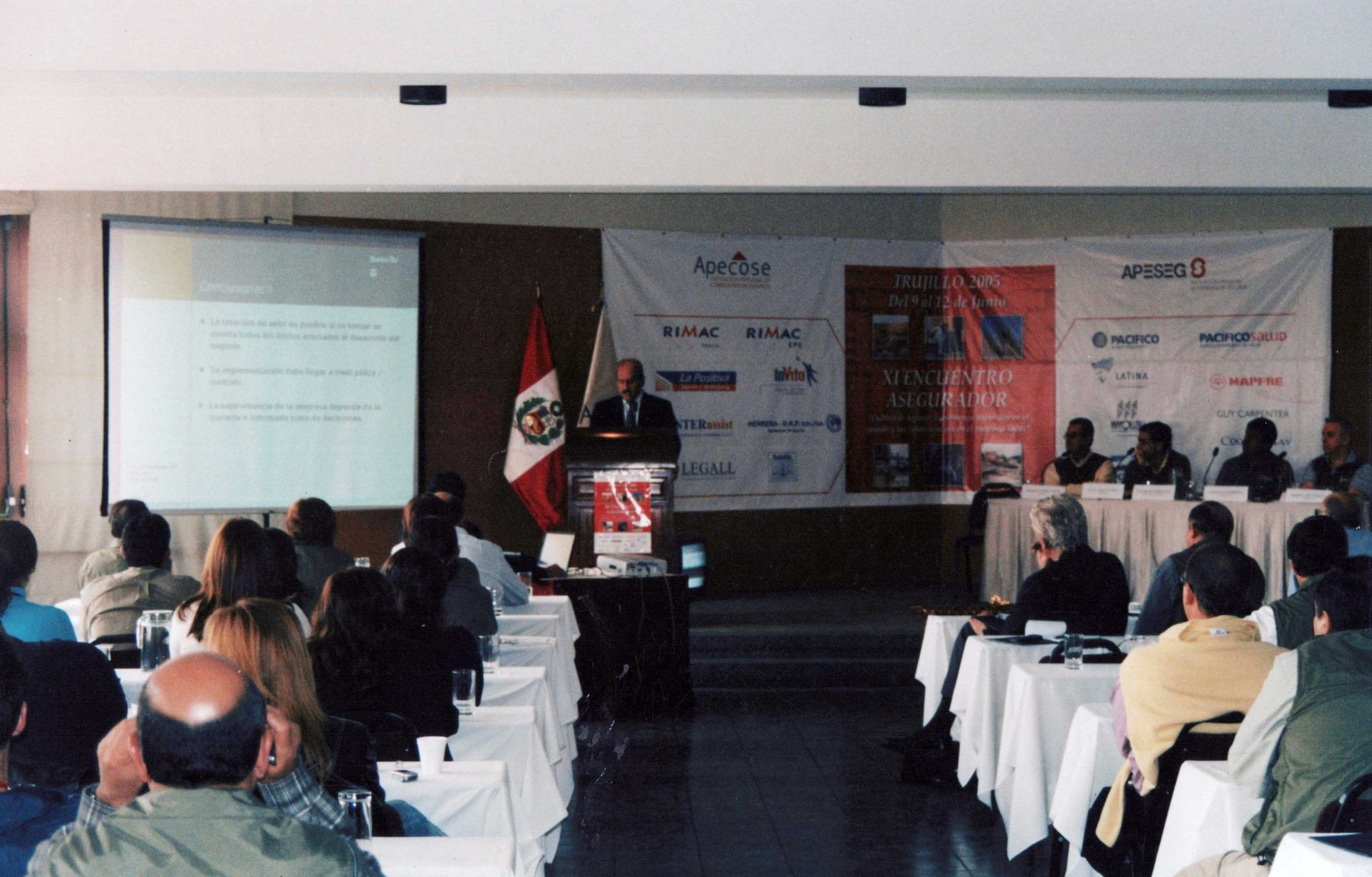 Edición histórica del Encuentro Asegurador organizado por APECOSE