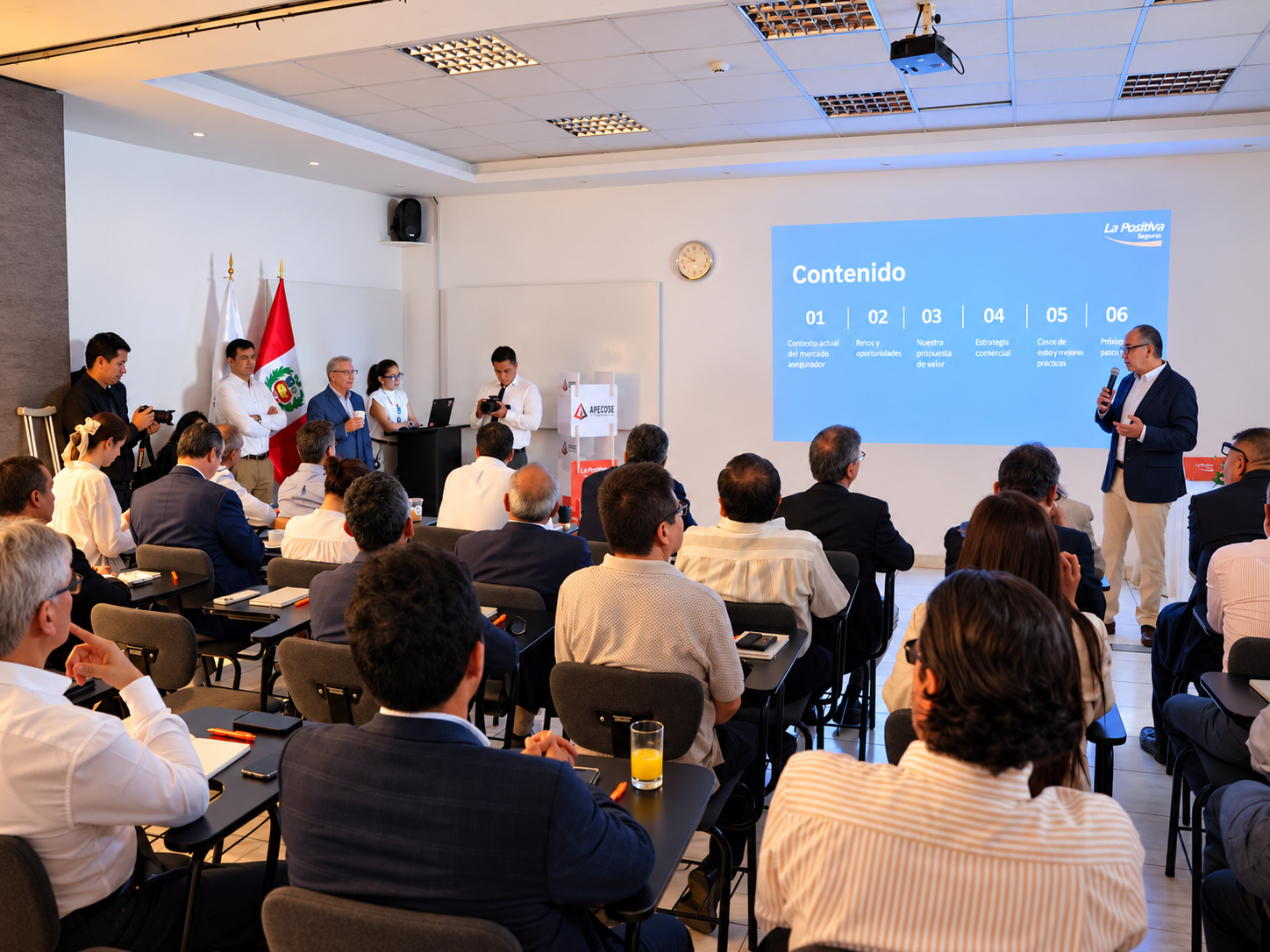 Vista general de la presentación de La Positiva Seguros ante las empresas asociadas